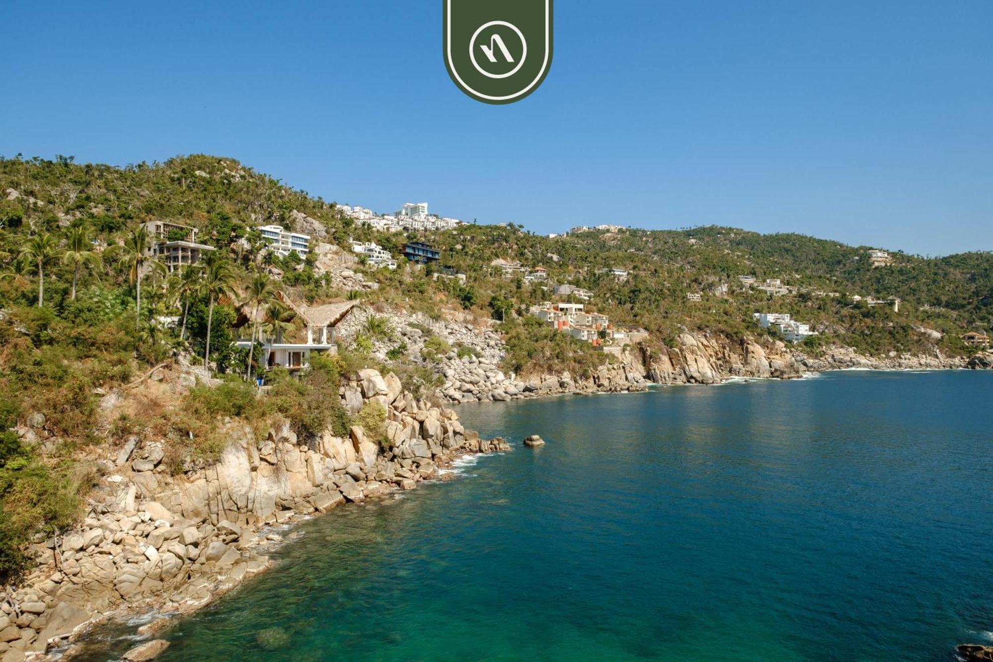 Amazing 3 Bedroom Penthouse With Beachclub Acapulco