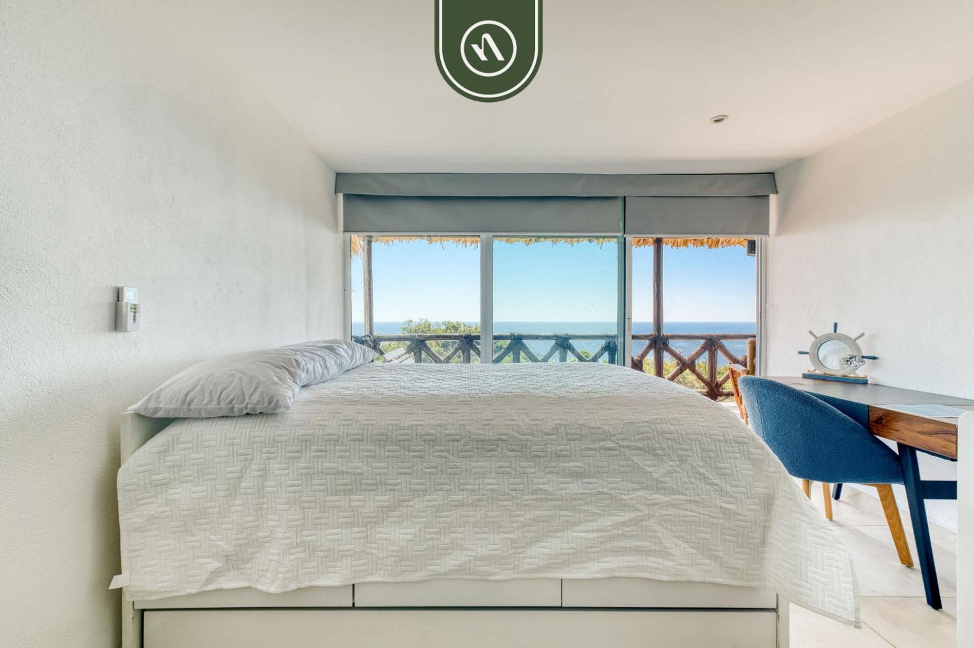 Amazing 3 Bedroom Penthouse With Beachclub *