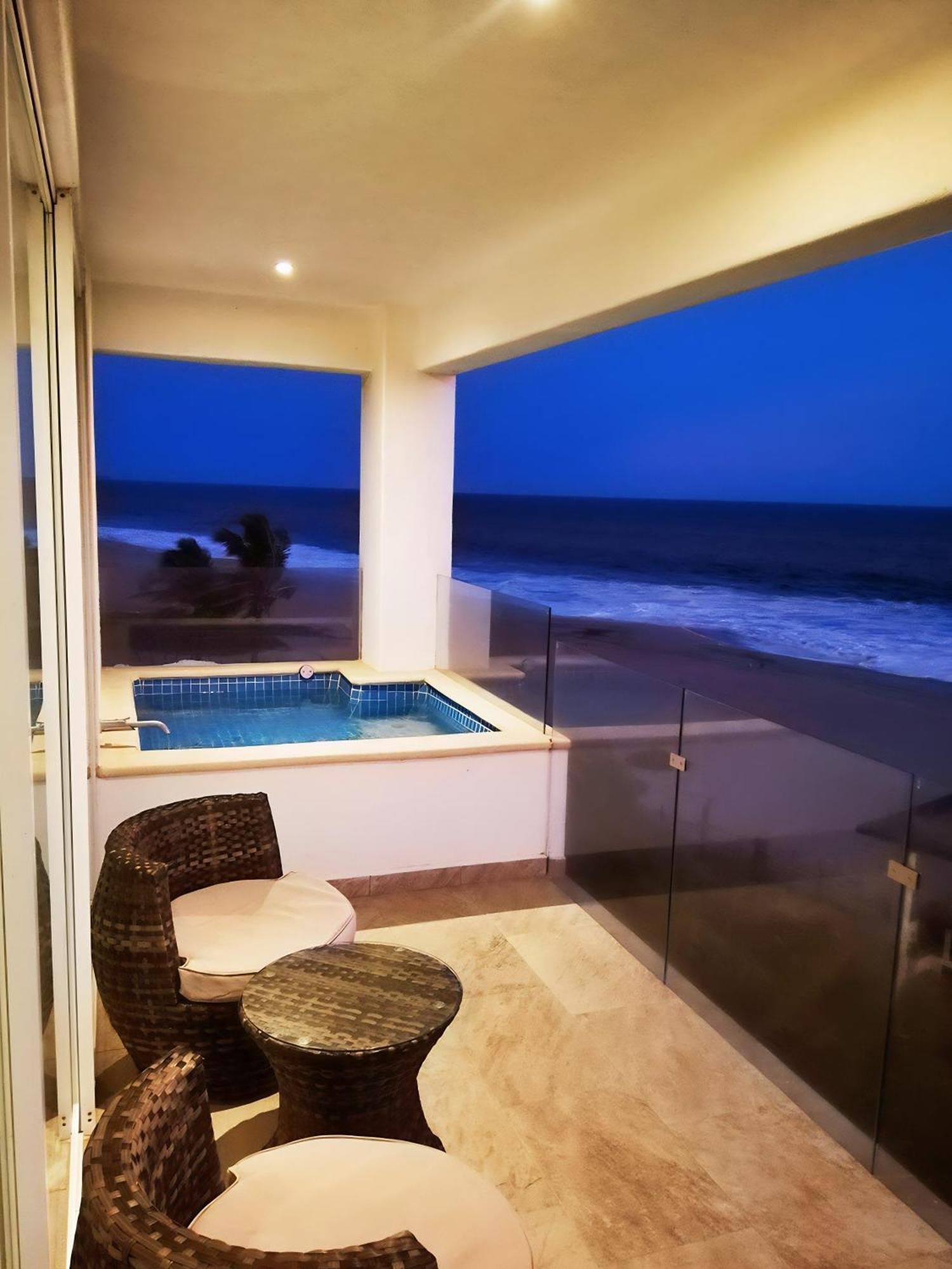 Hidden Paradise Club Acapulco