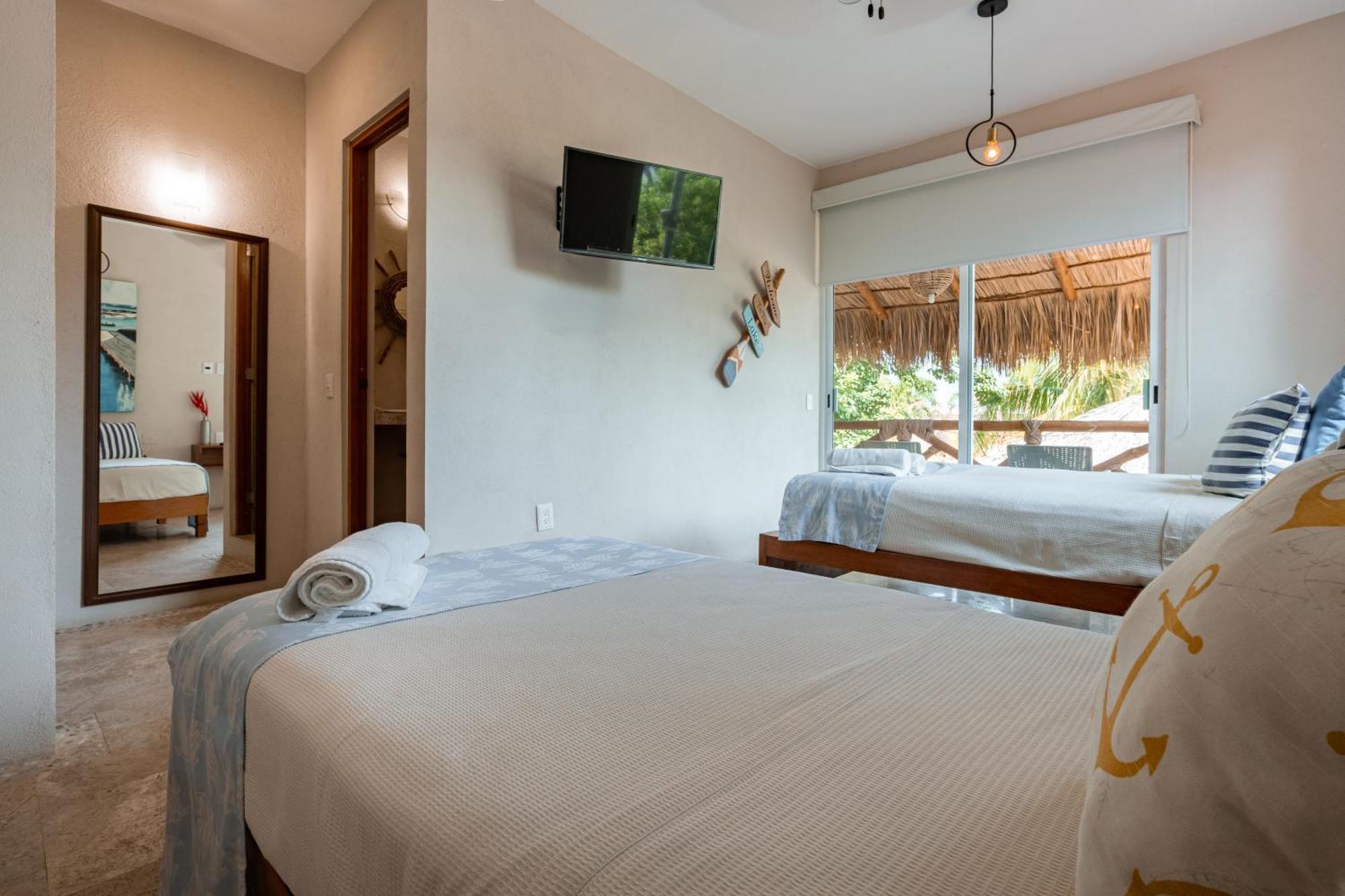 Rojo Manglar 4*