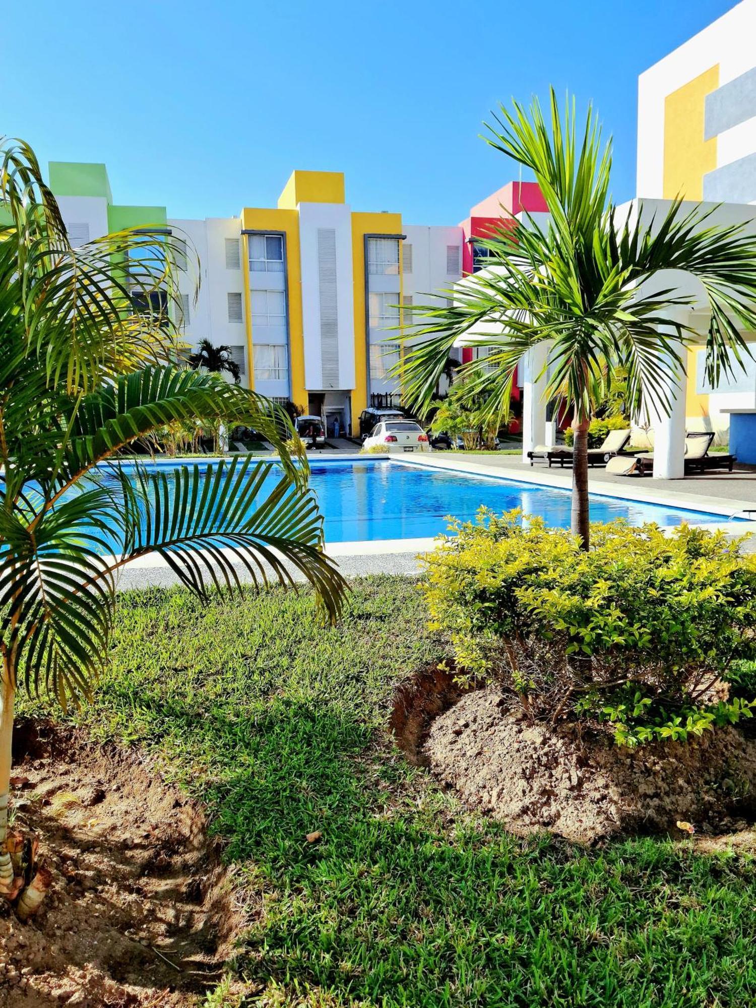 Departamento En Diamante Con Alberca, Camastros Y Hermosos Jardines Apartamento