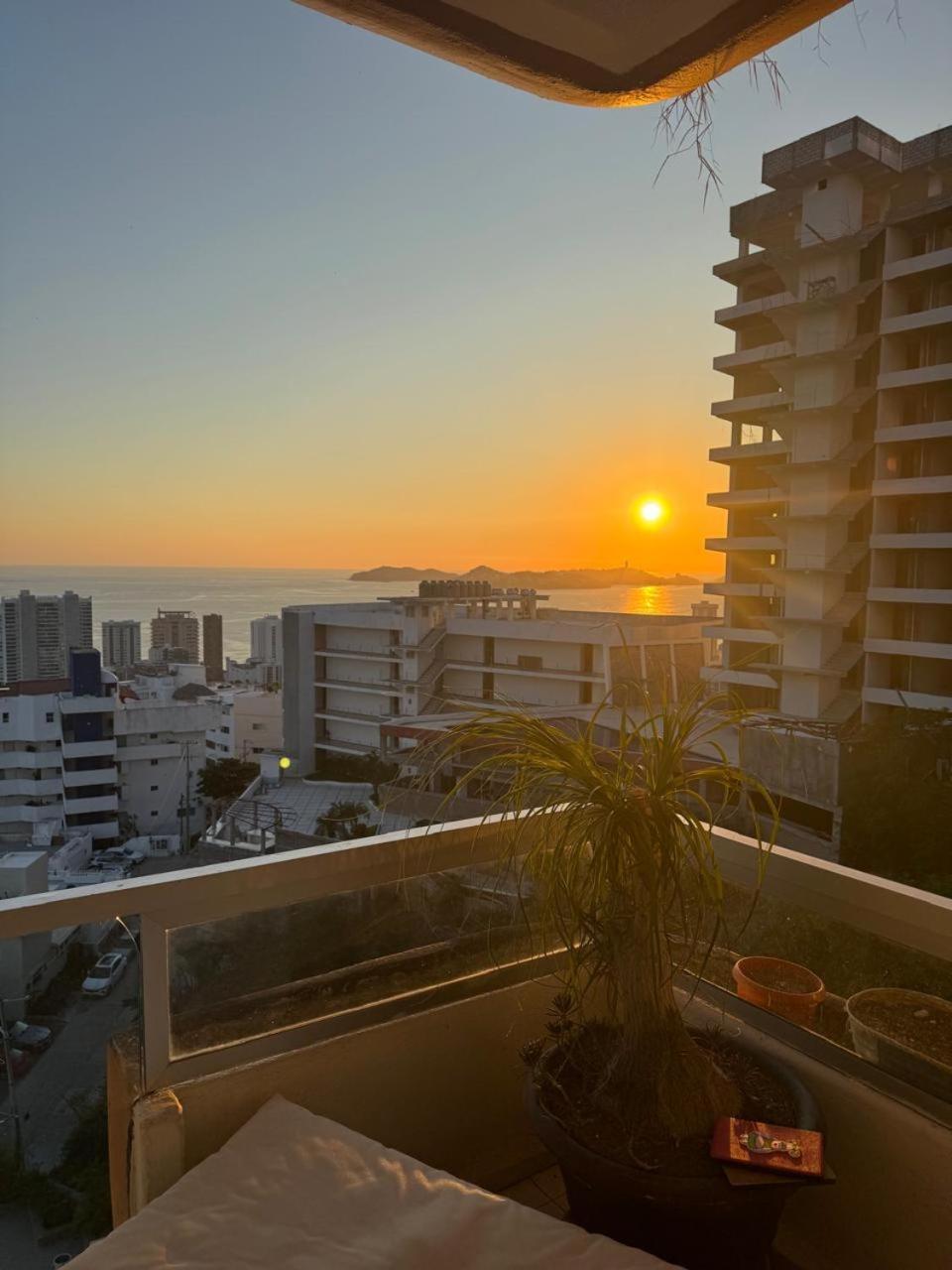 Departamento En Lomas De Costazul *