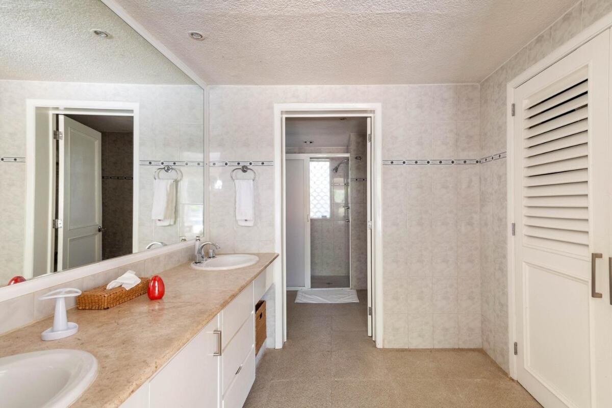 With Private Pool And Security Villa