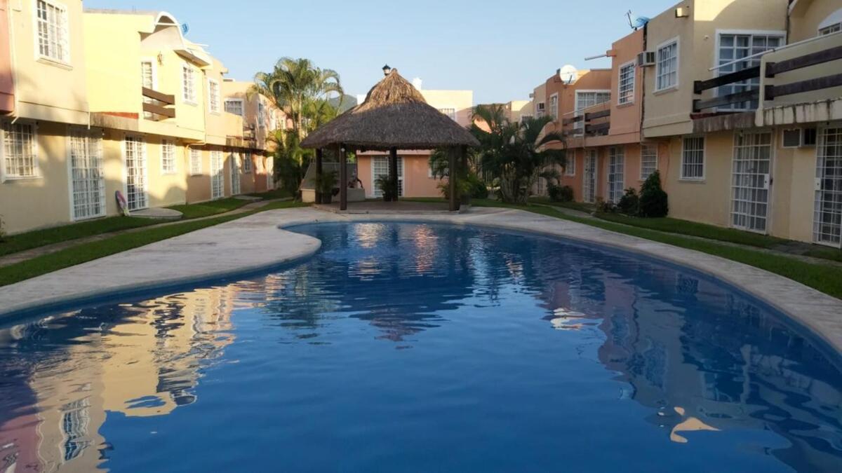 Casa Paz, Amplia Y Comoda Frente A La Alberca