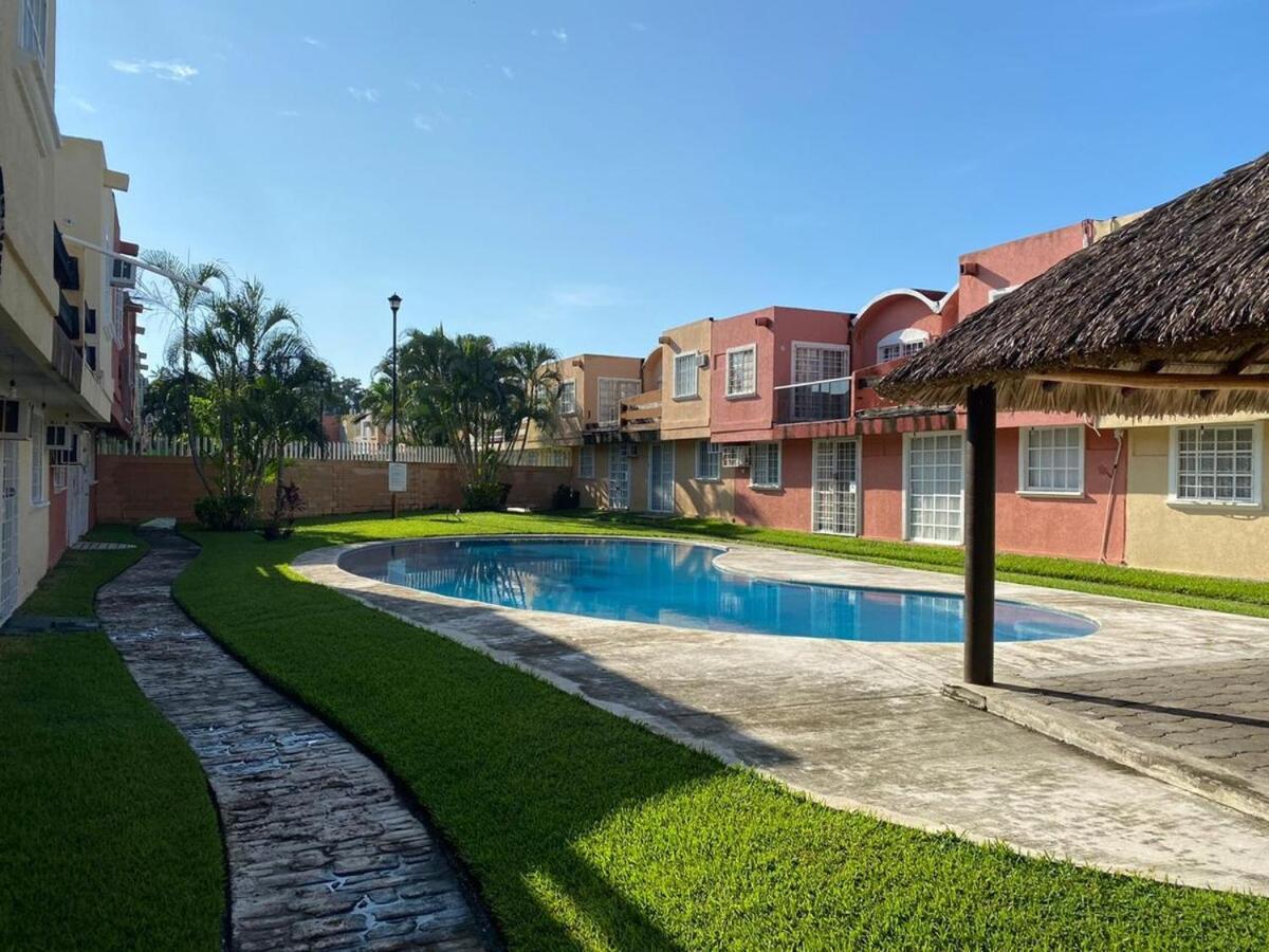 Casa Paz, Amplia Y Comoda Frente A La Alberca Сasa de vacaciones