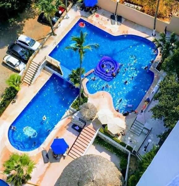 Dos Recamaras En Torres Gemelas Caleta Apartamento