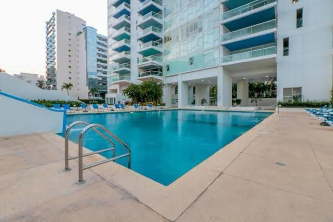 Departamento Acqualina Sky Life *