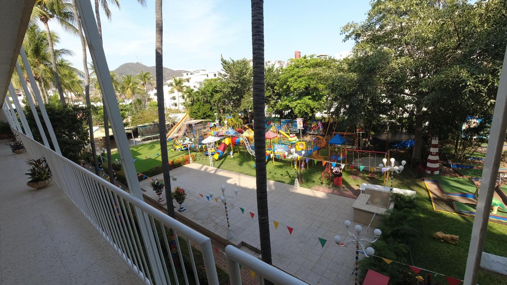 Sands Acapulco
