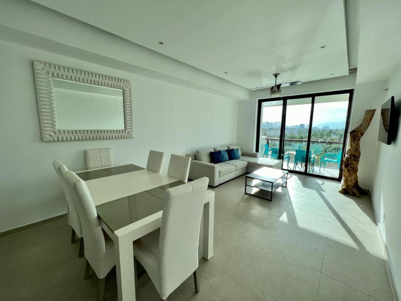 Depto En La Playa Con Toboganes, Juegos Y Restaurantes Acapulco