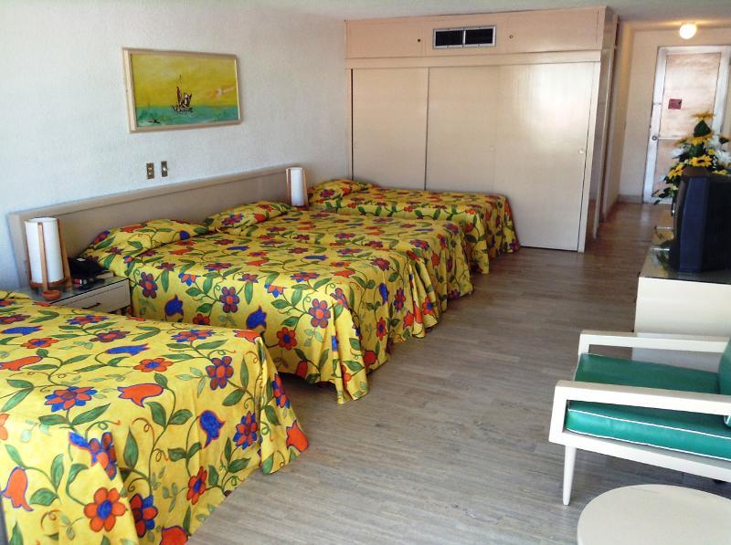 Hotel Sands & 3*