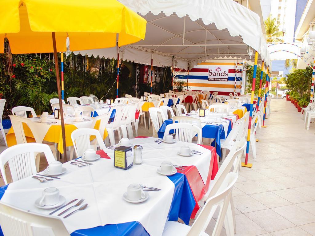 Hotel Sands & Acapulco