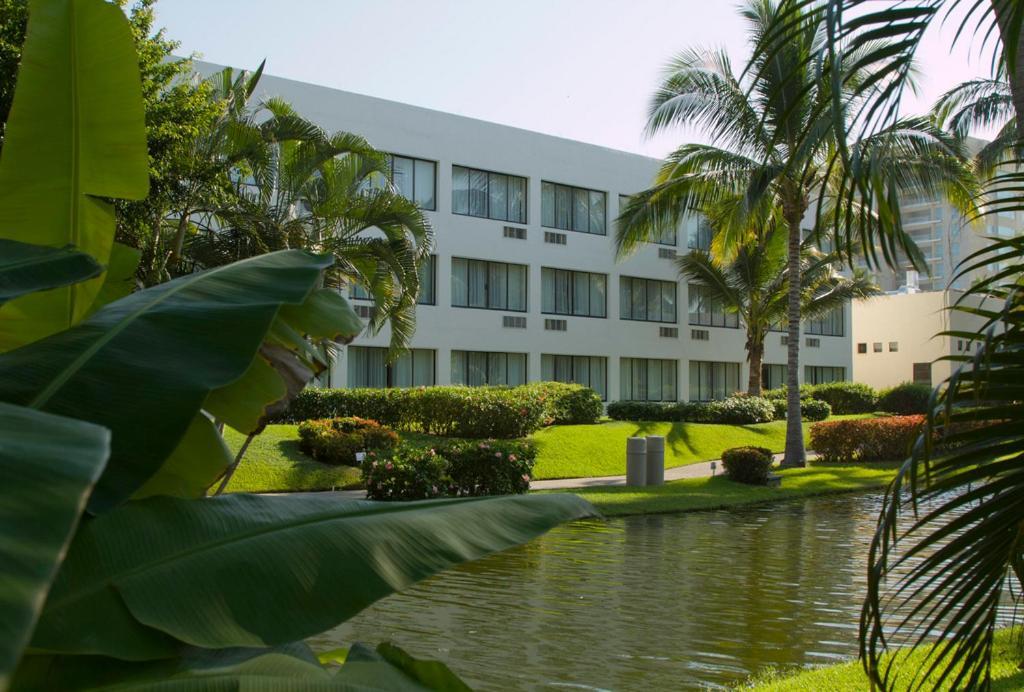 Resort Ocean Breeze 4*