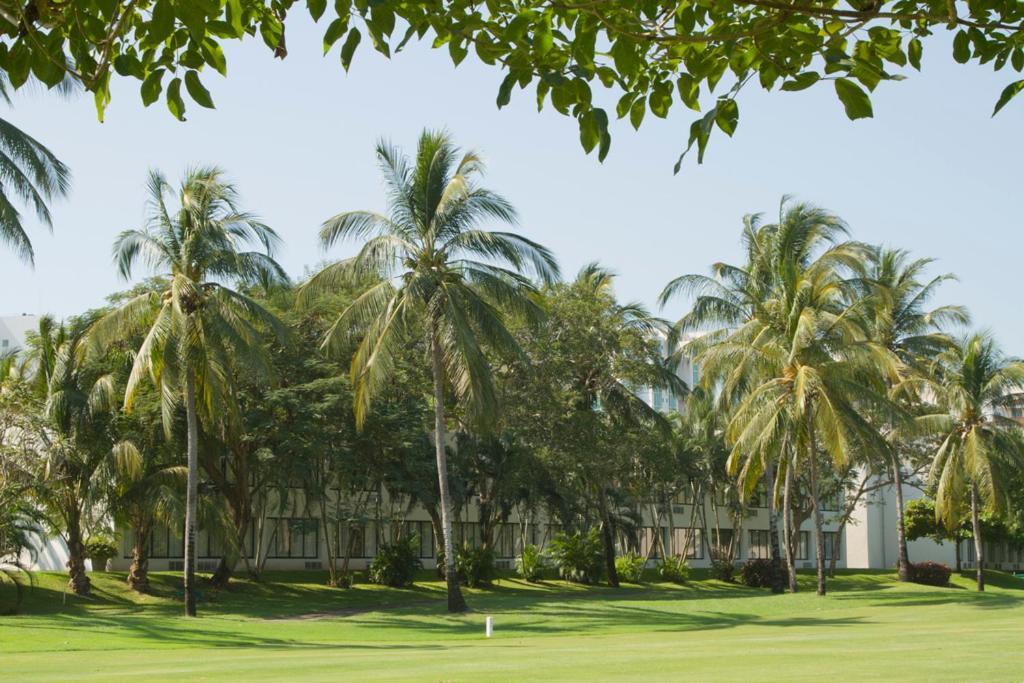 Resort Ocean Breeze Acapulco