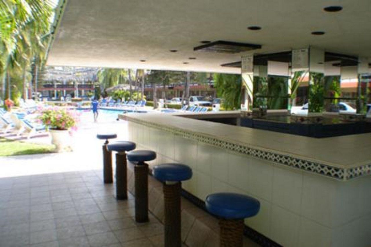 Bali-hai Hotel Acapulco