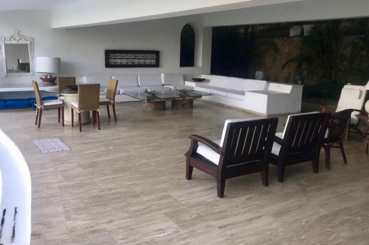 Casa En Fraccionamiento Las Brisas * Acapulco