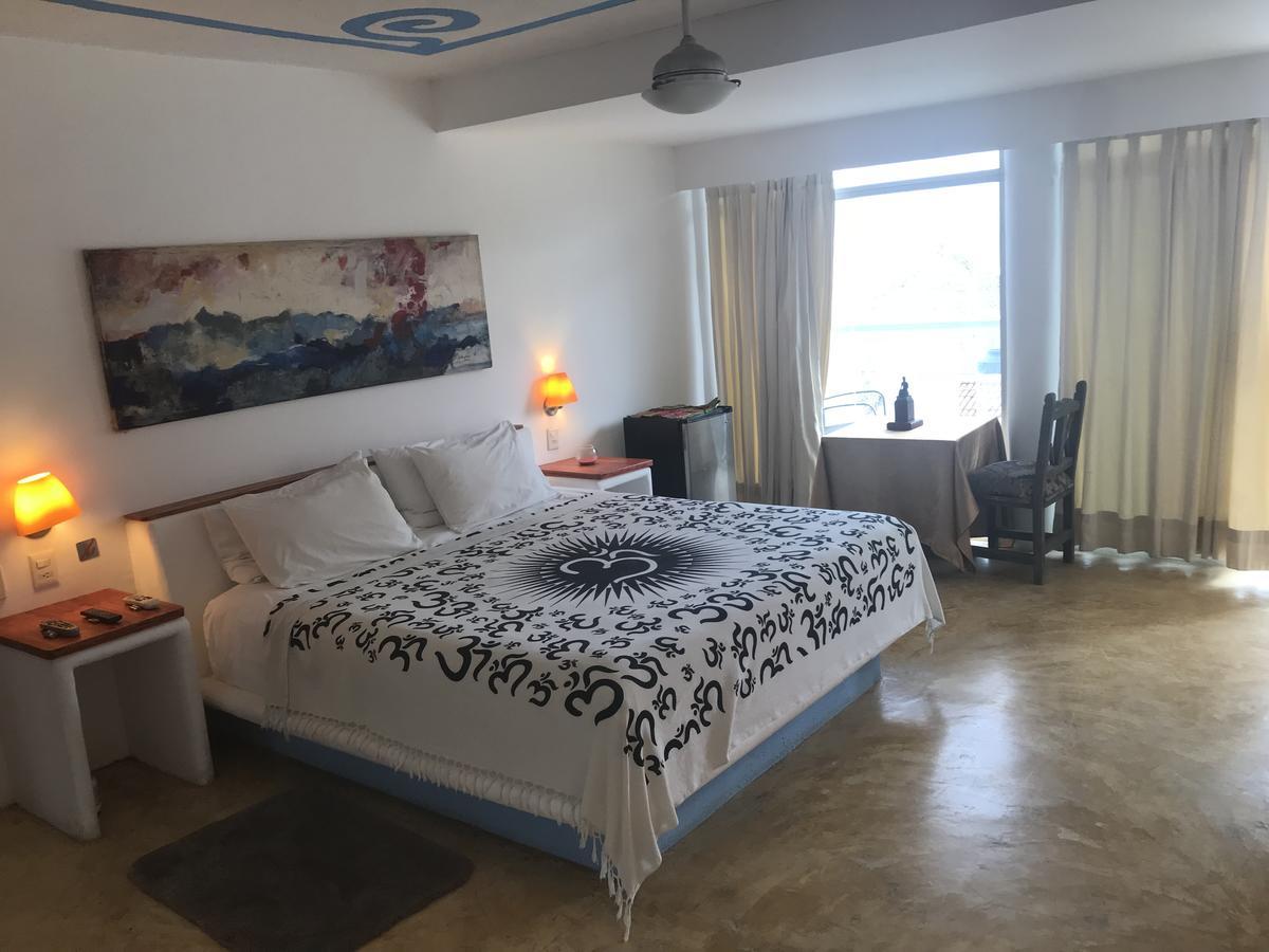 Casa De Olas Surf & Club