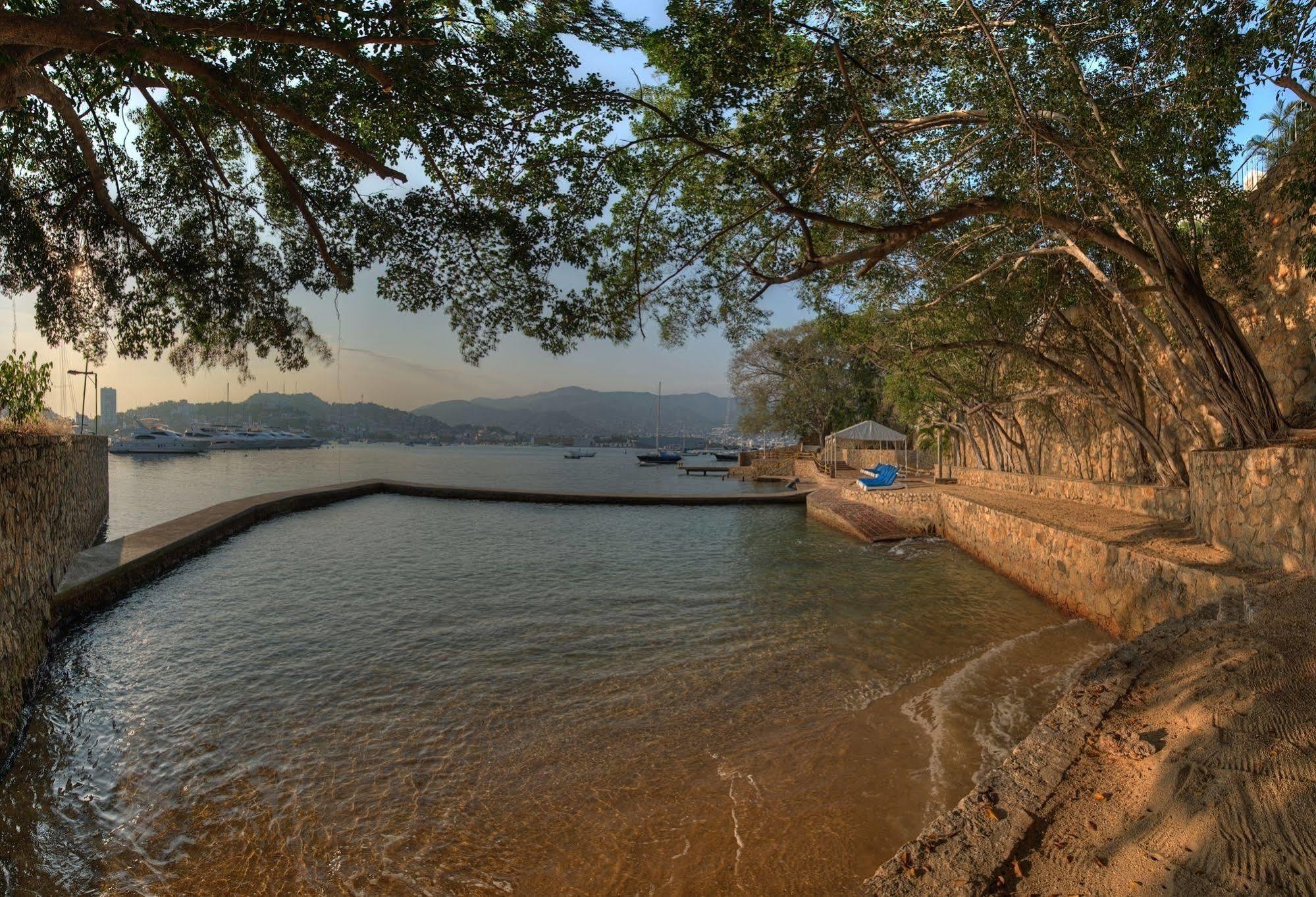 Alba 3* Acapulco