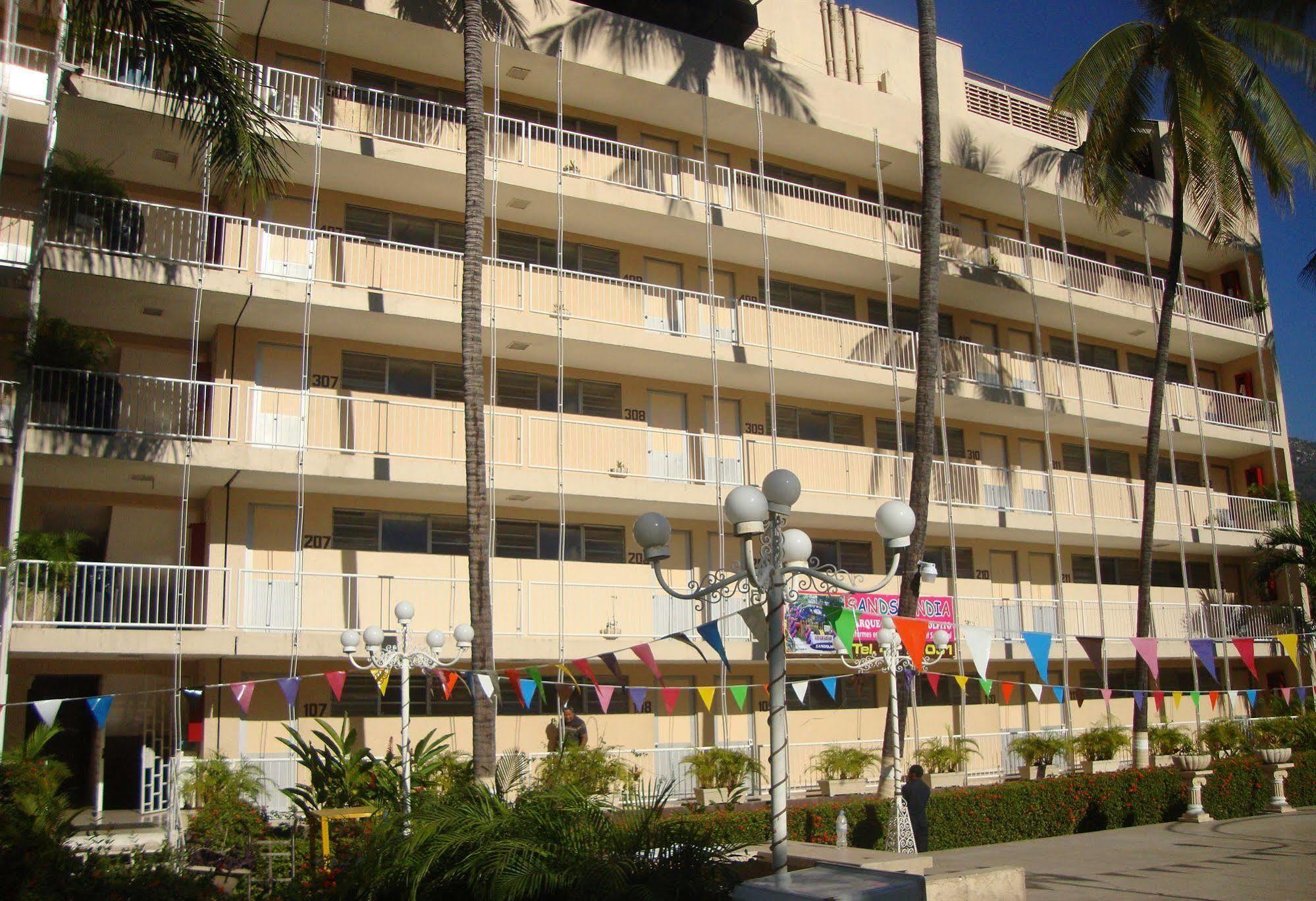 Sands & Hotel 3*