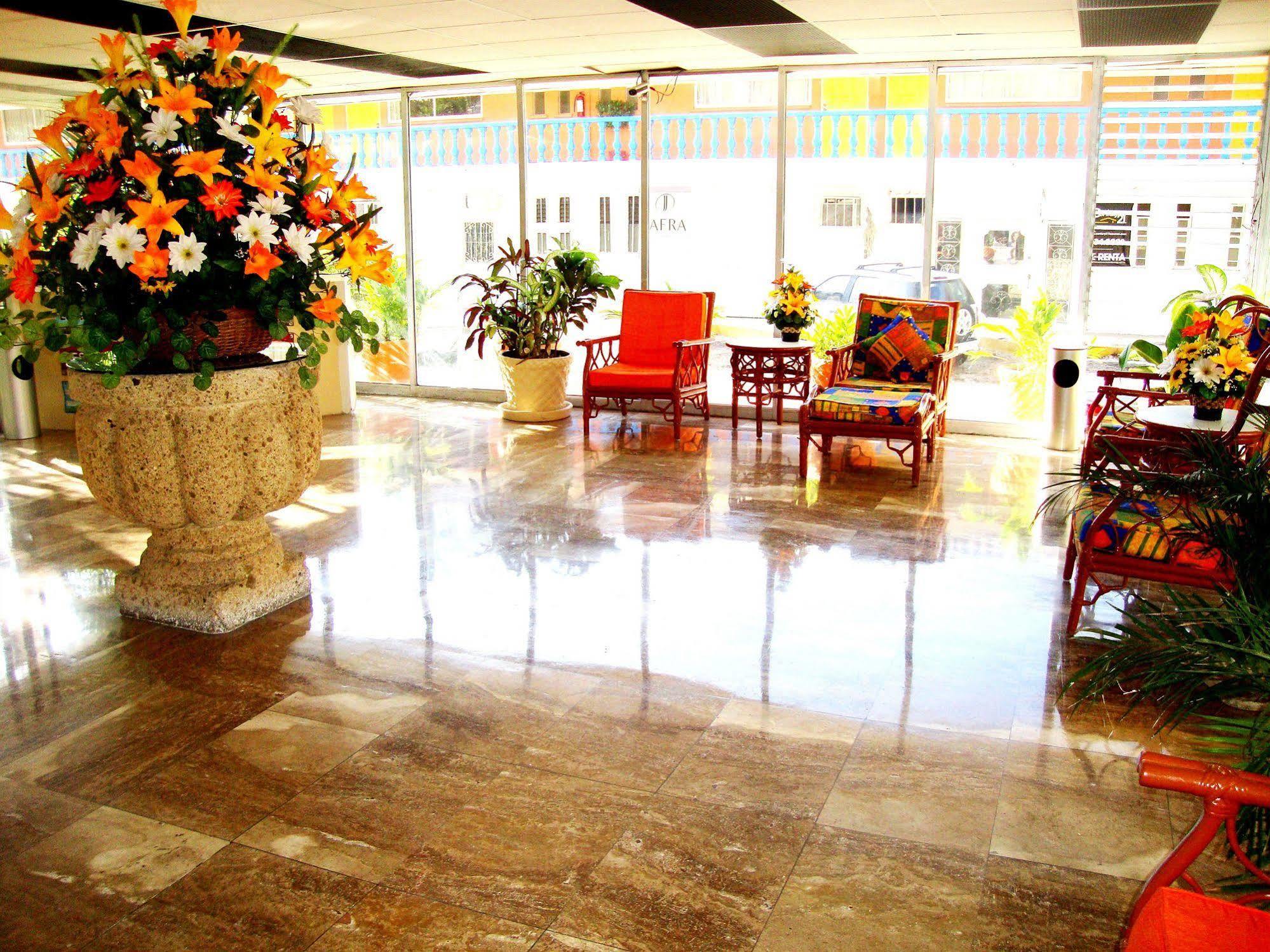 Hotel Sands & Acapulco
