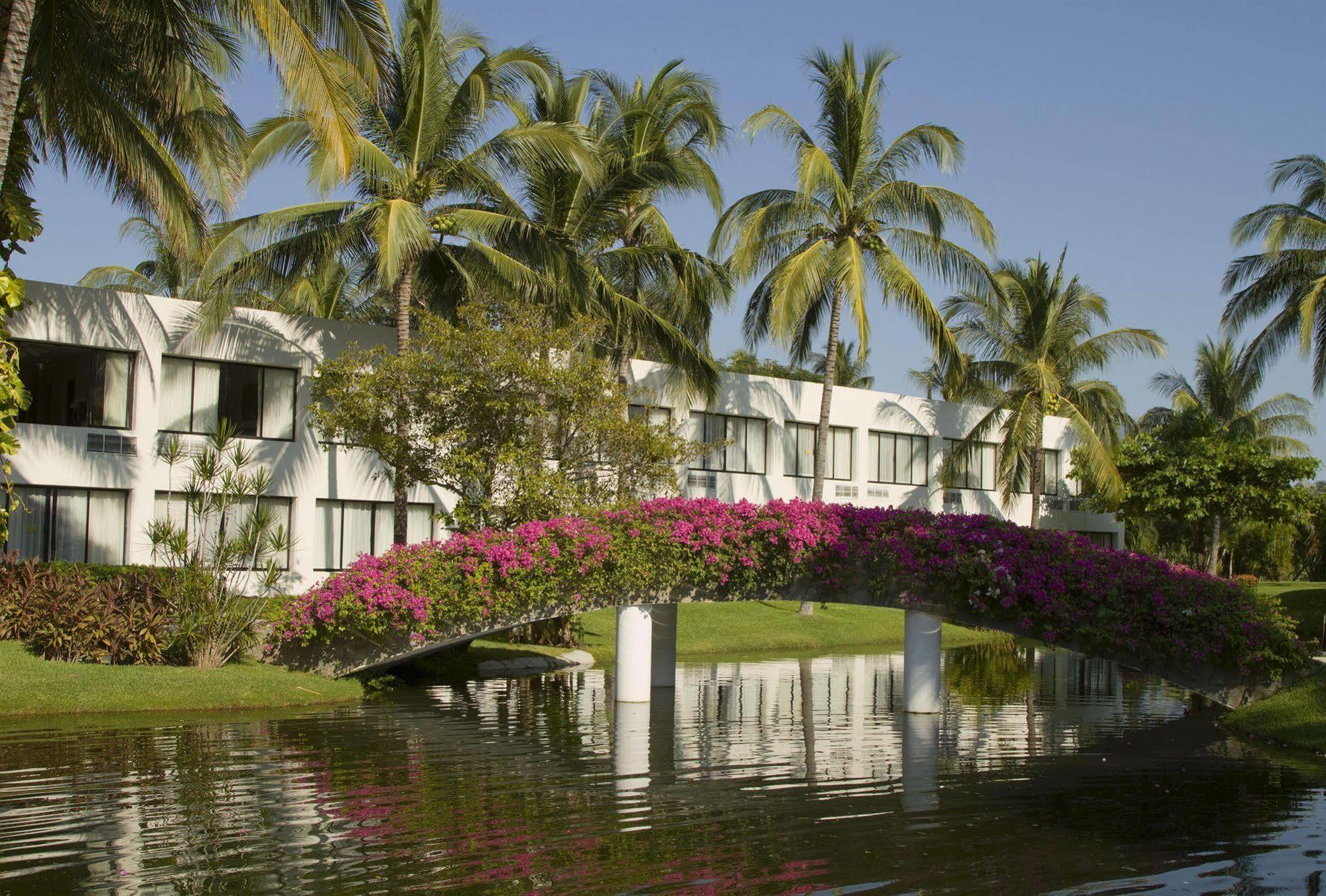 Ocean Breeze Resort