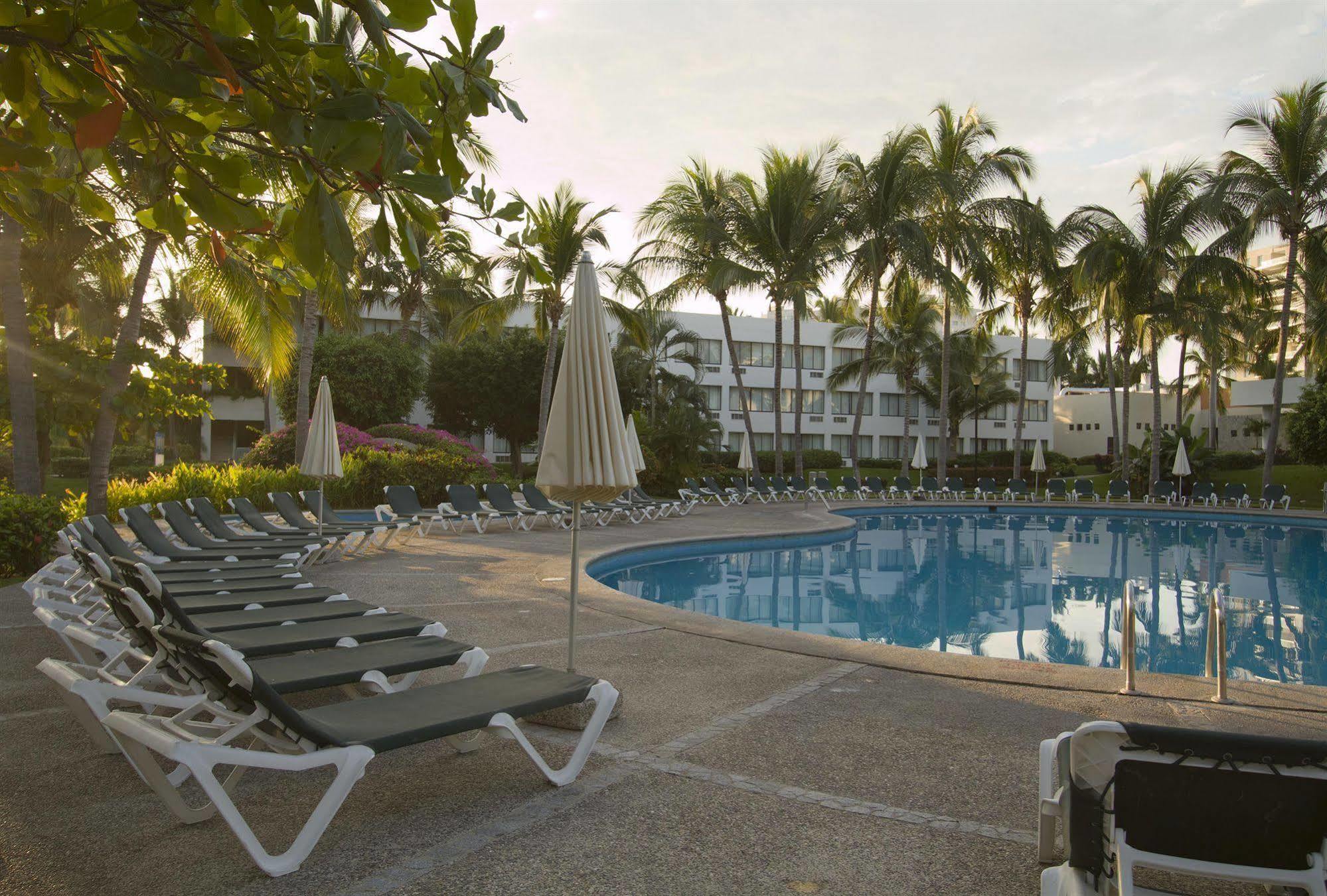 Ocean Breeze Resort