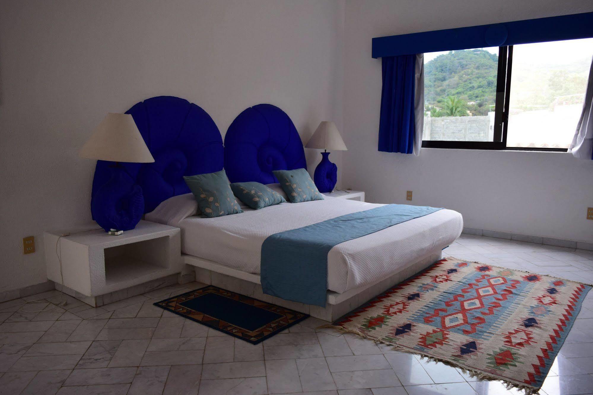 Azul * Acapulco