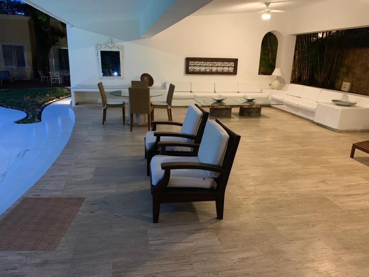 Casa En Fraccionamiento Las Brisas