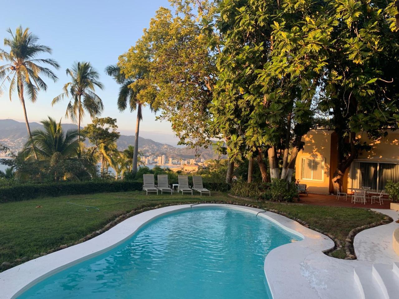 Casa En Fraccionamiento Las Brisas