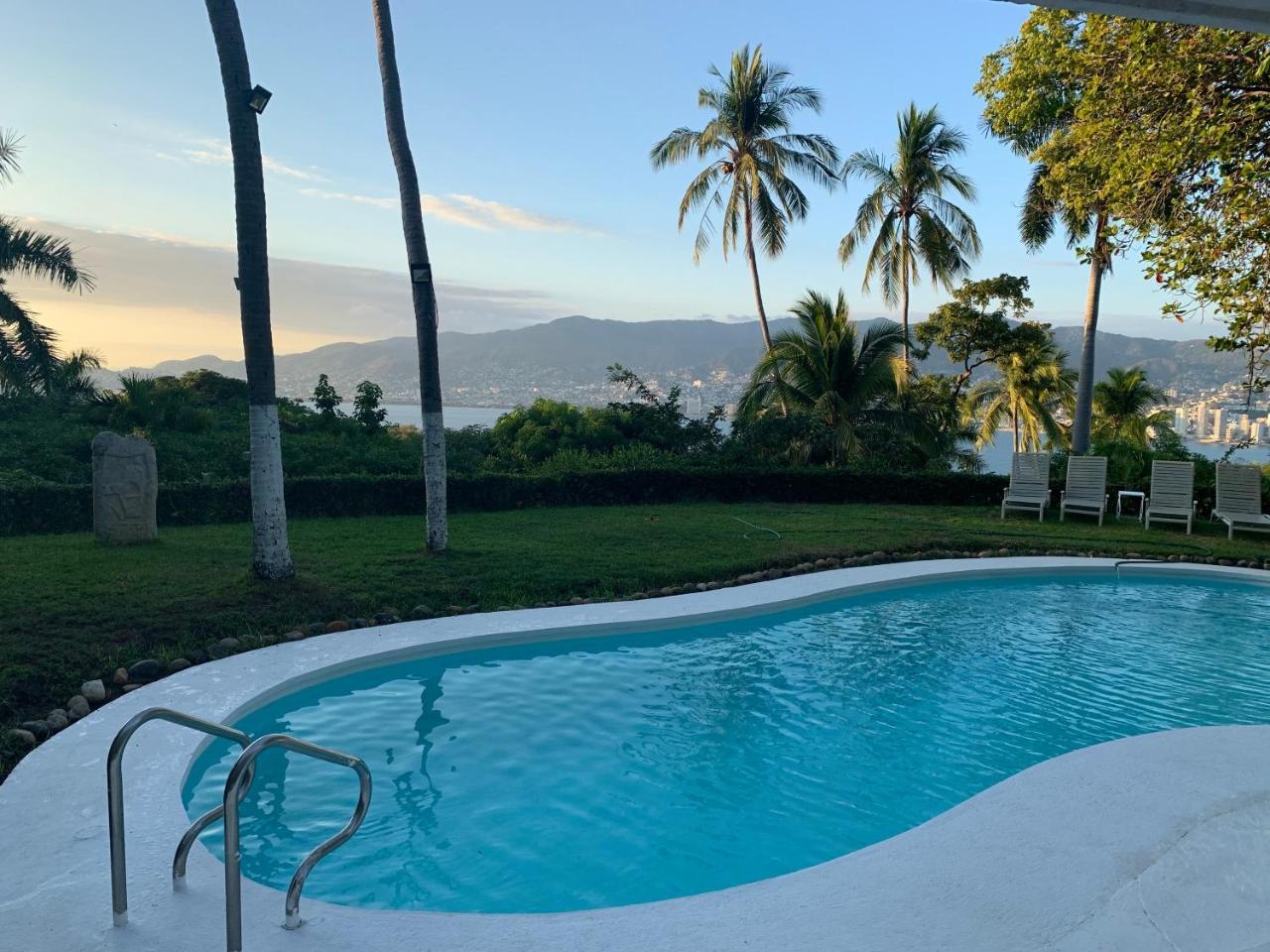 Casa En Fraccionamiento Las Brisas