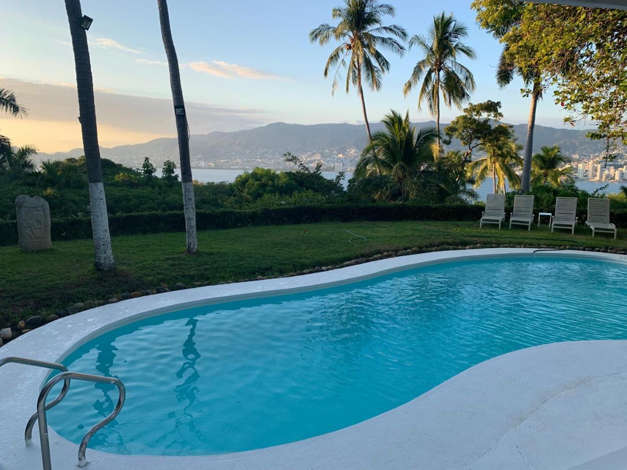 Casa En Fraccionamiento Las Brisas