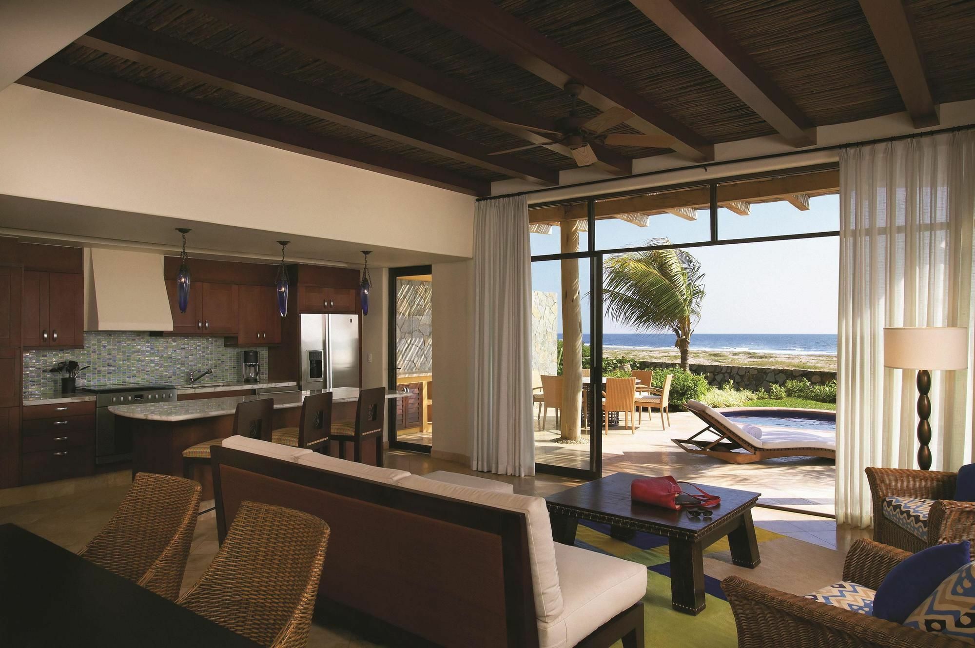 Fairmont Heritage Place Villa