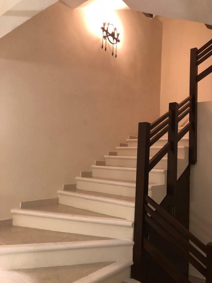 Hermosa Villa