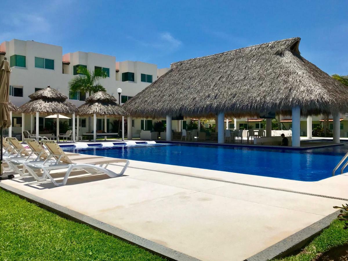 Velato Acapulco