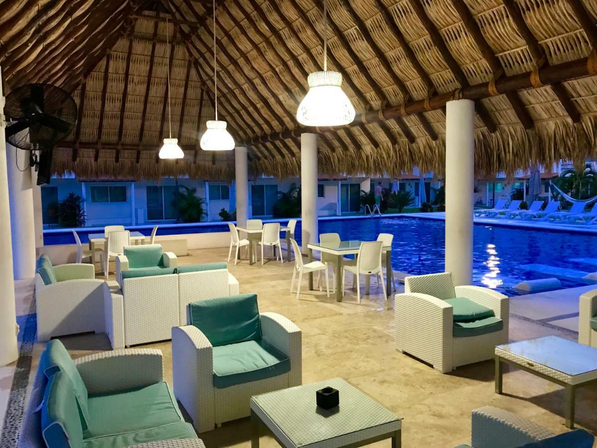 Velato Acapulco