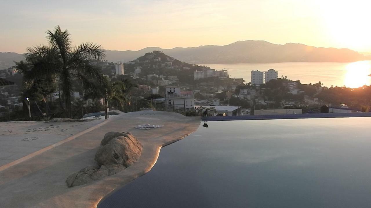 Agustin Villa Acapulco