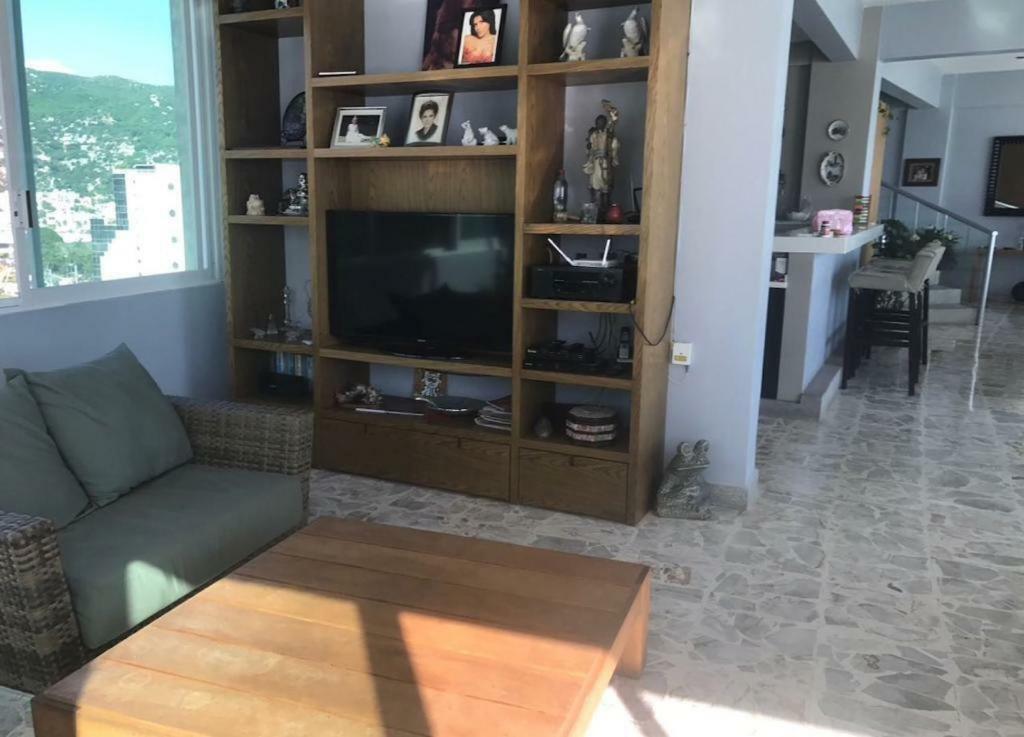 Condominio Laureles, * Acapulco