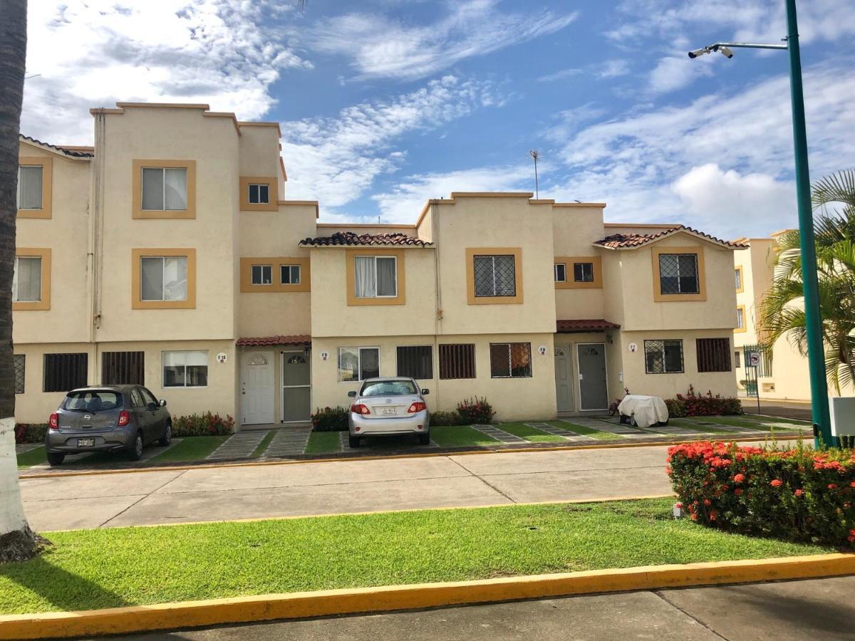 Сasa de vacaciones Casa En Renta Descanso En Zona Diamante De Excelentes Instalaciones Y Ubicación *
