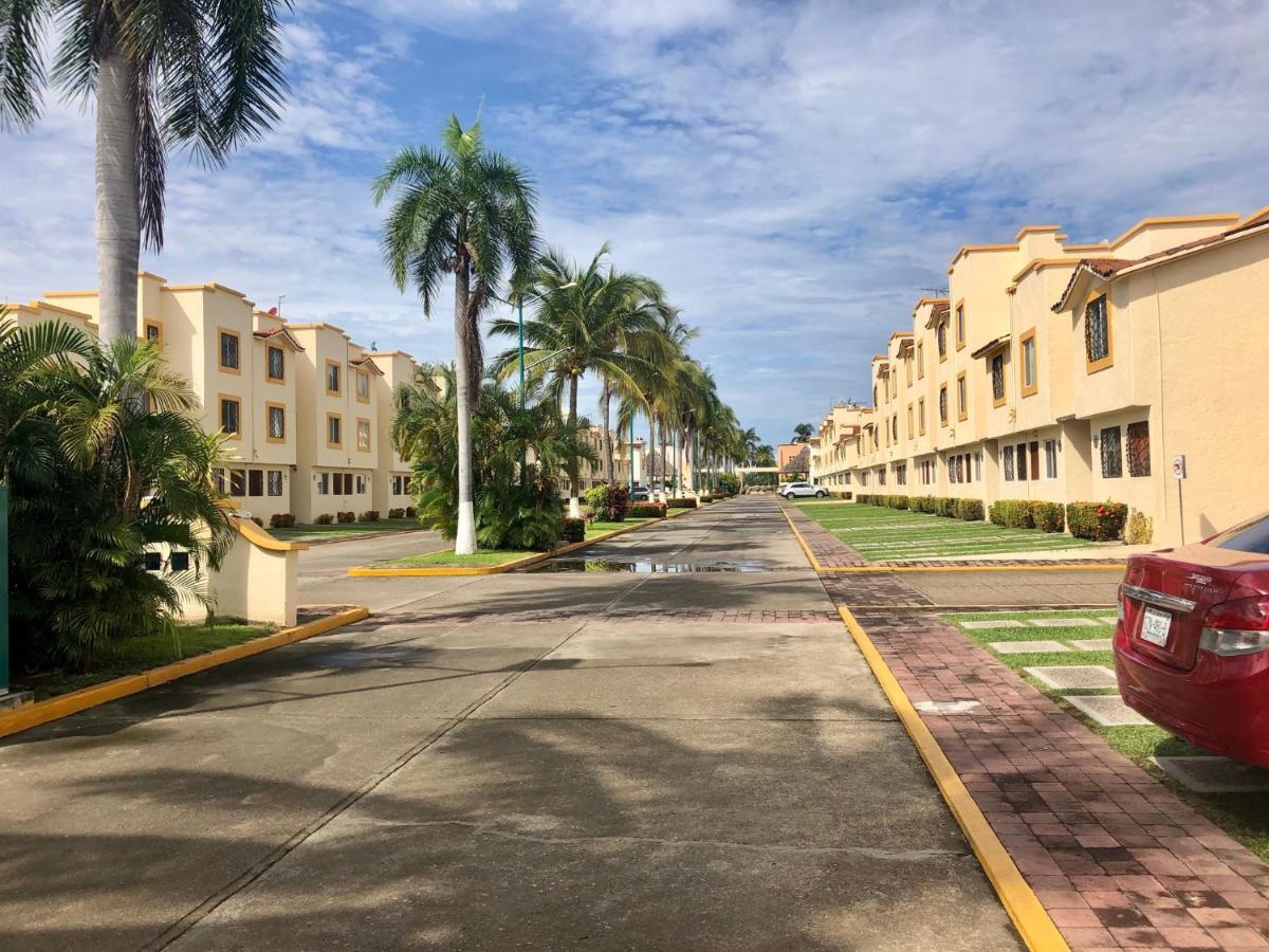 Casa En Renta Descanso En Zona Diamante De Excelentes Instalaciones Y Ubicación Сasa de vacaciones *