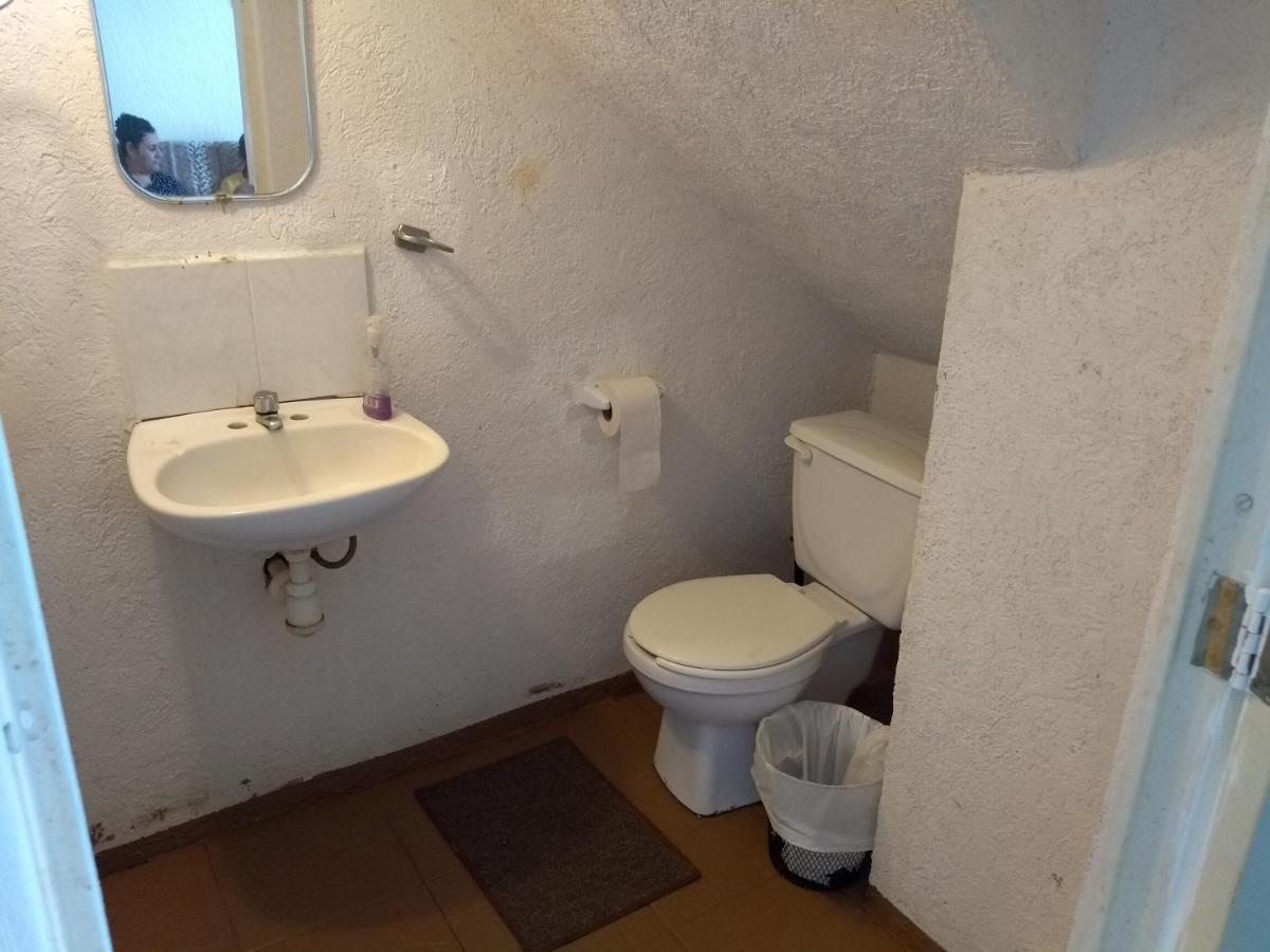 La Duquesa, Bonita Alberca, Casi En La Puerta, Wifi, Agradable, Tranquilidad Сasa de vacaciones *