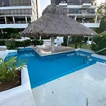 Club De Yates Acapulco