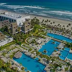 Ac, Suites At The Grand Mayan - Vidanta In Acapulco