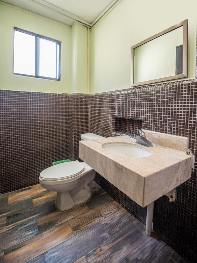 Oyo Hotel Colimense