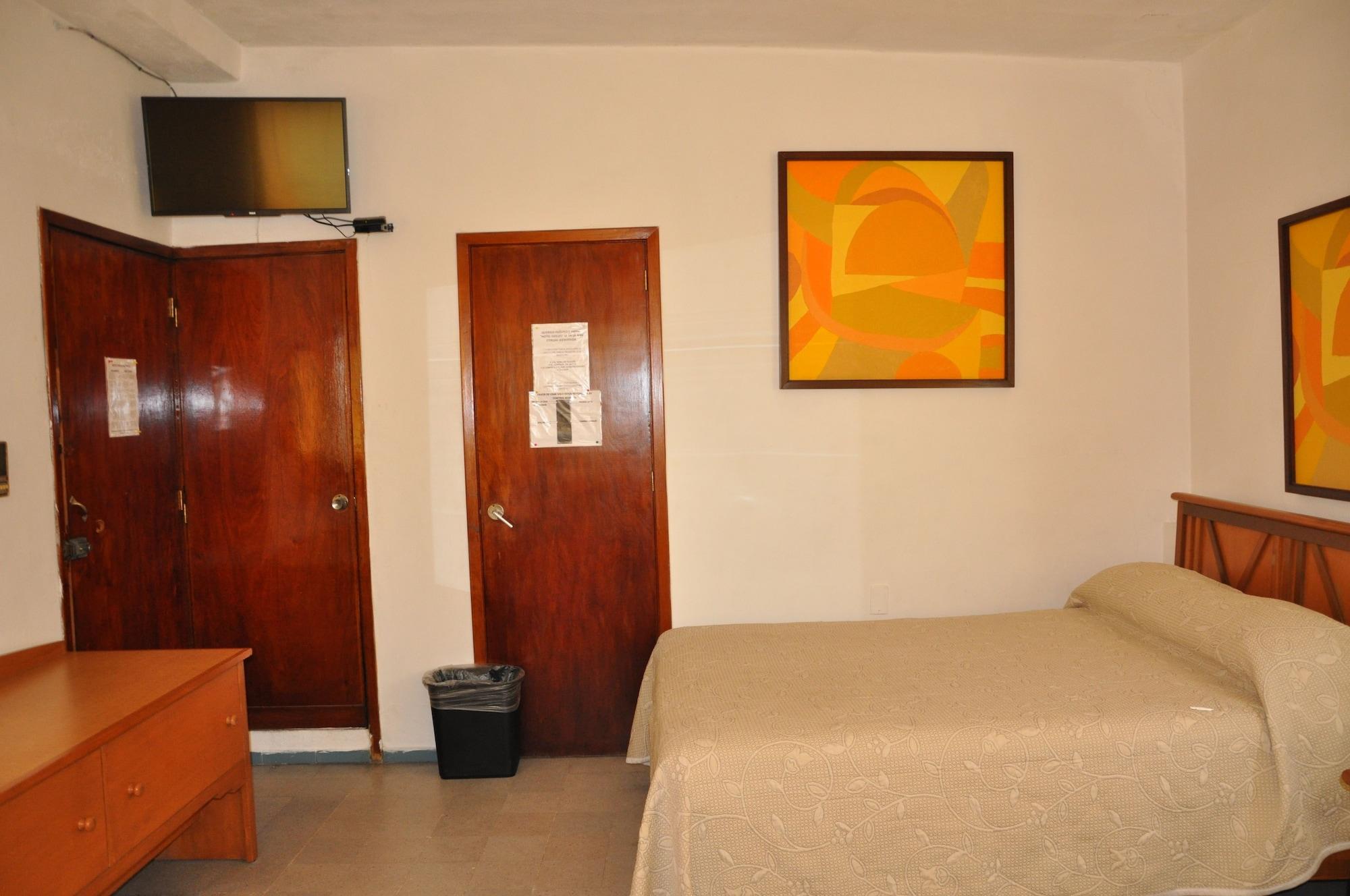 Hotel Oviedo 3*