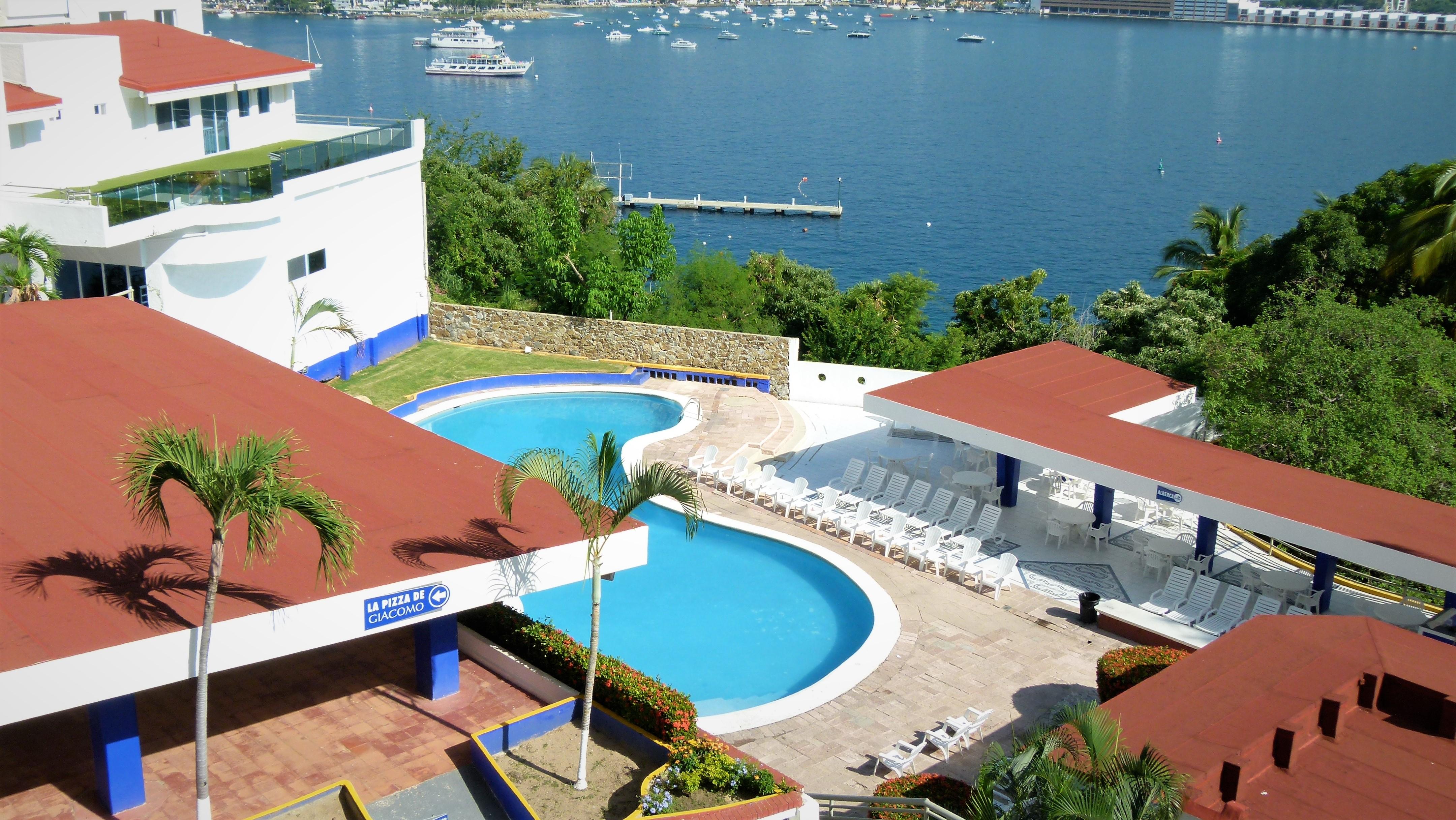 Aristos Hotel