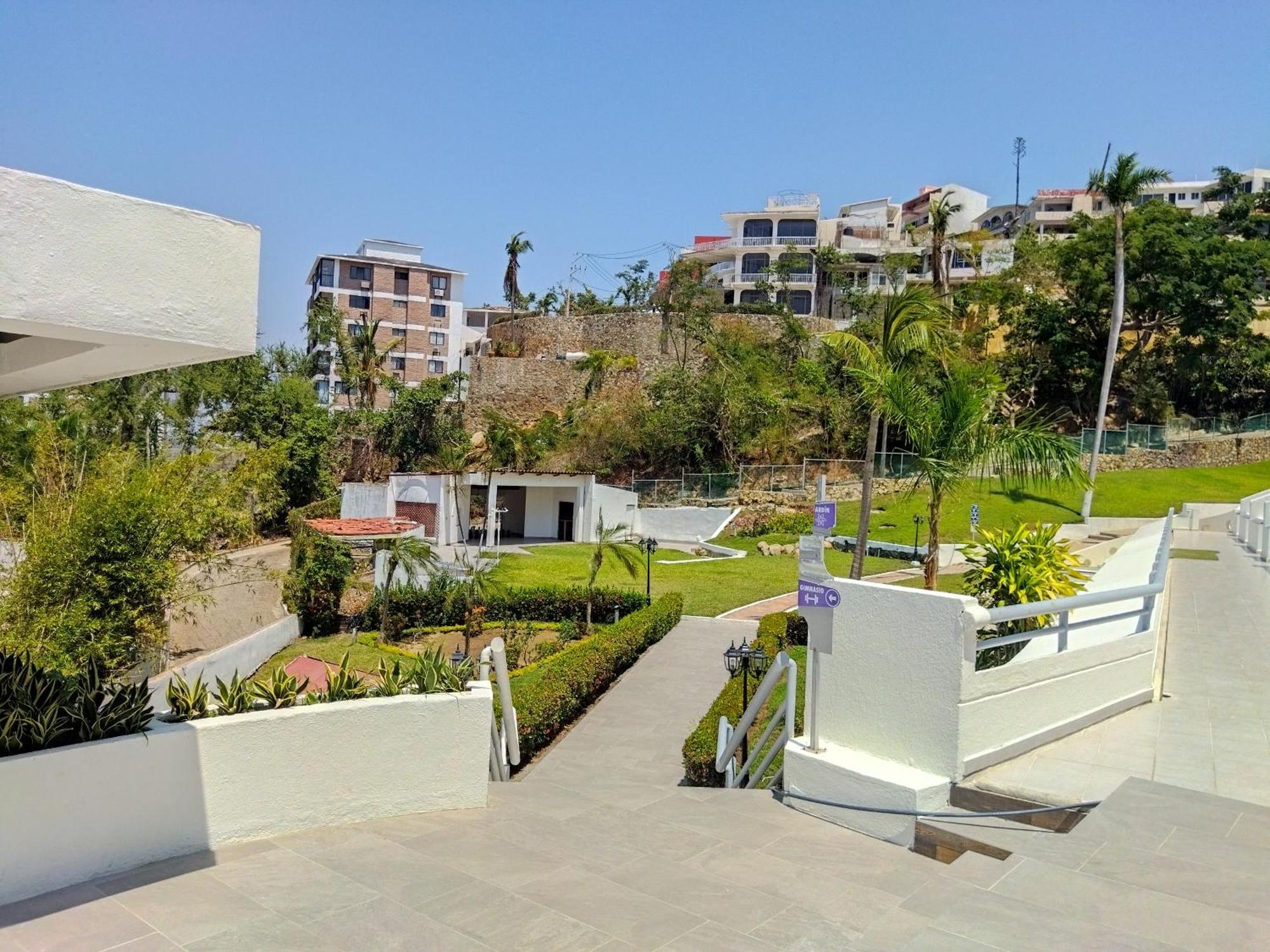 Hotel Aristos 4*