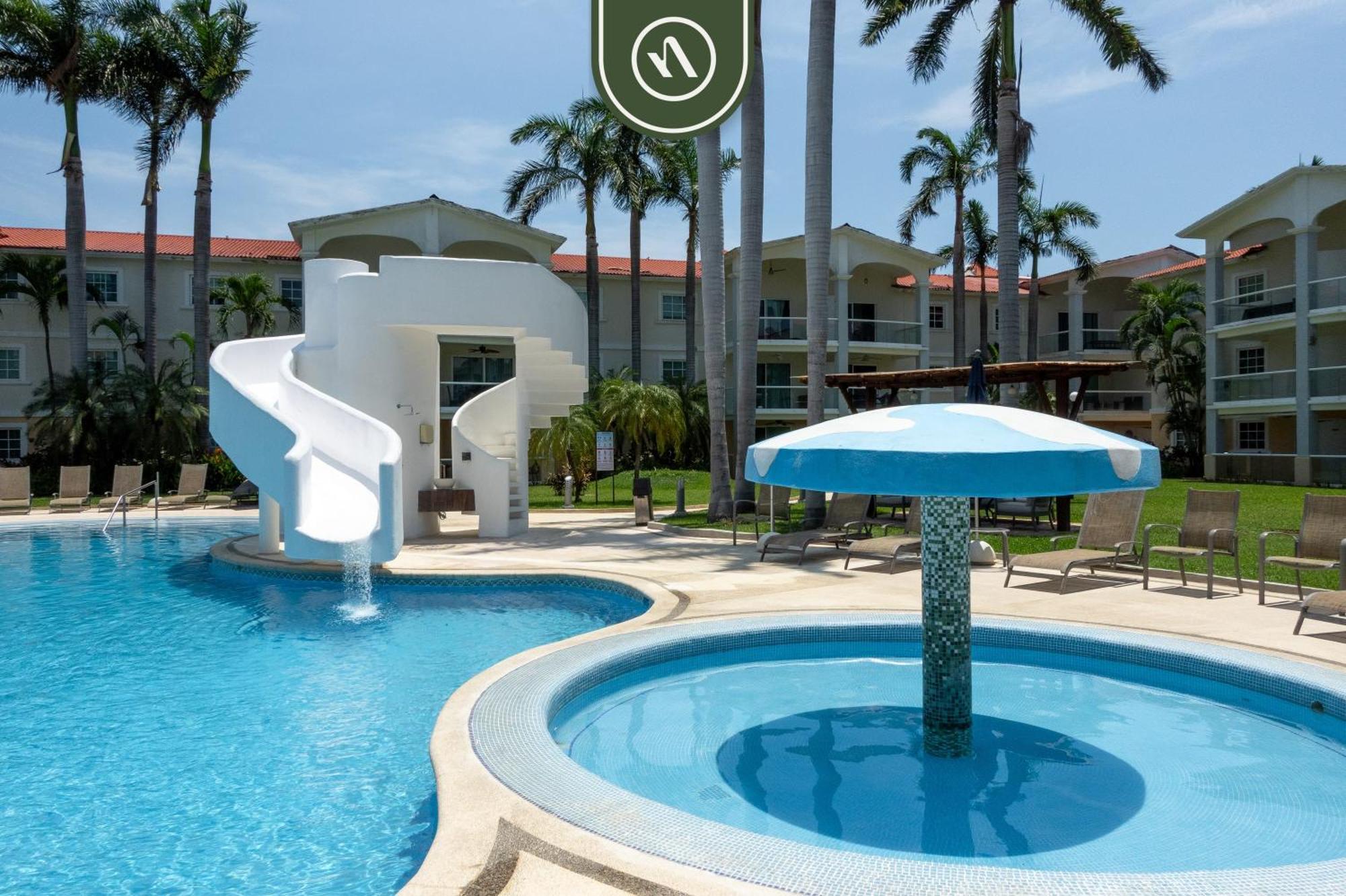 2br House - Private Patio - *