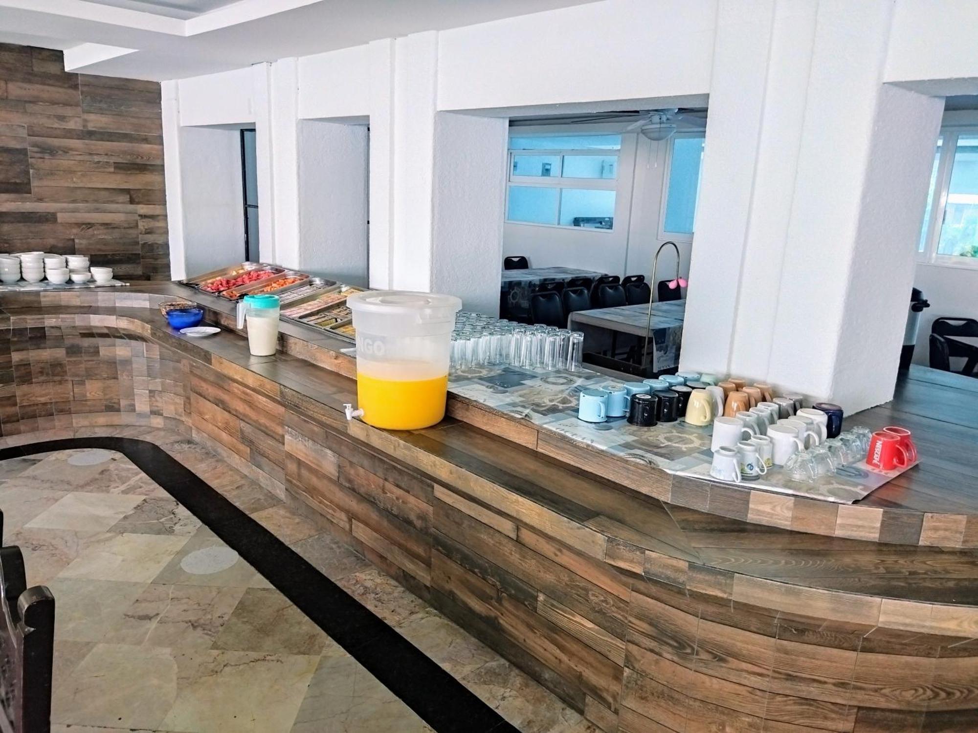 Aristos Acapulco
