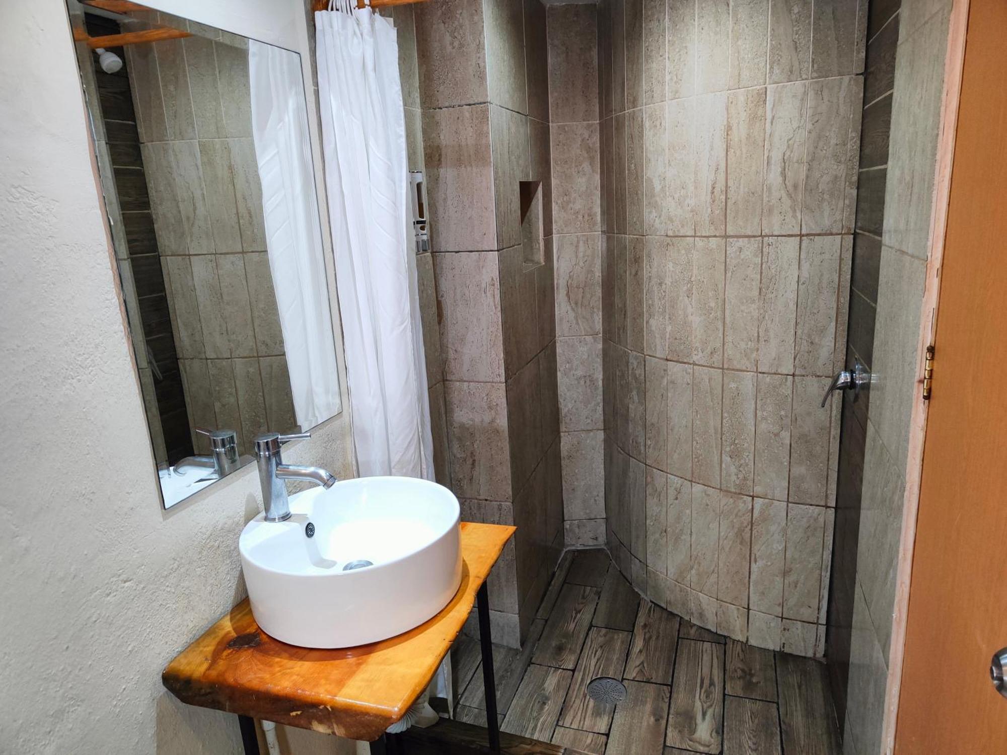 Ashly Loma Larga Hotel