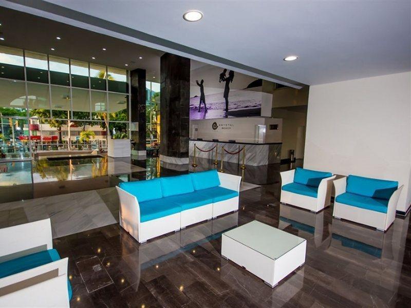 Krystal Hotel 3*