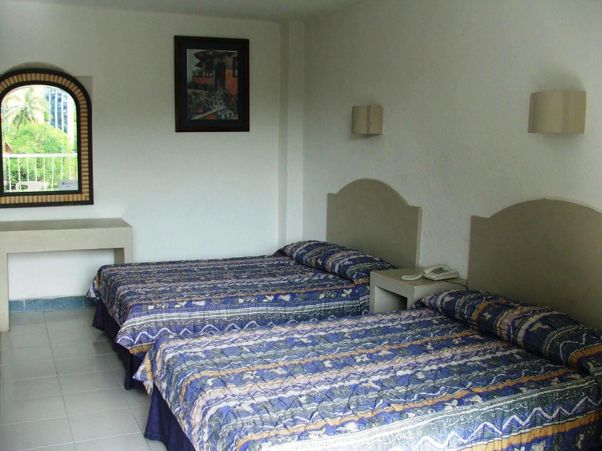 Auto Ritz Hotel 3*